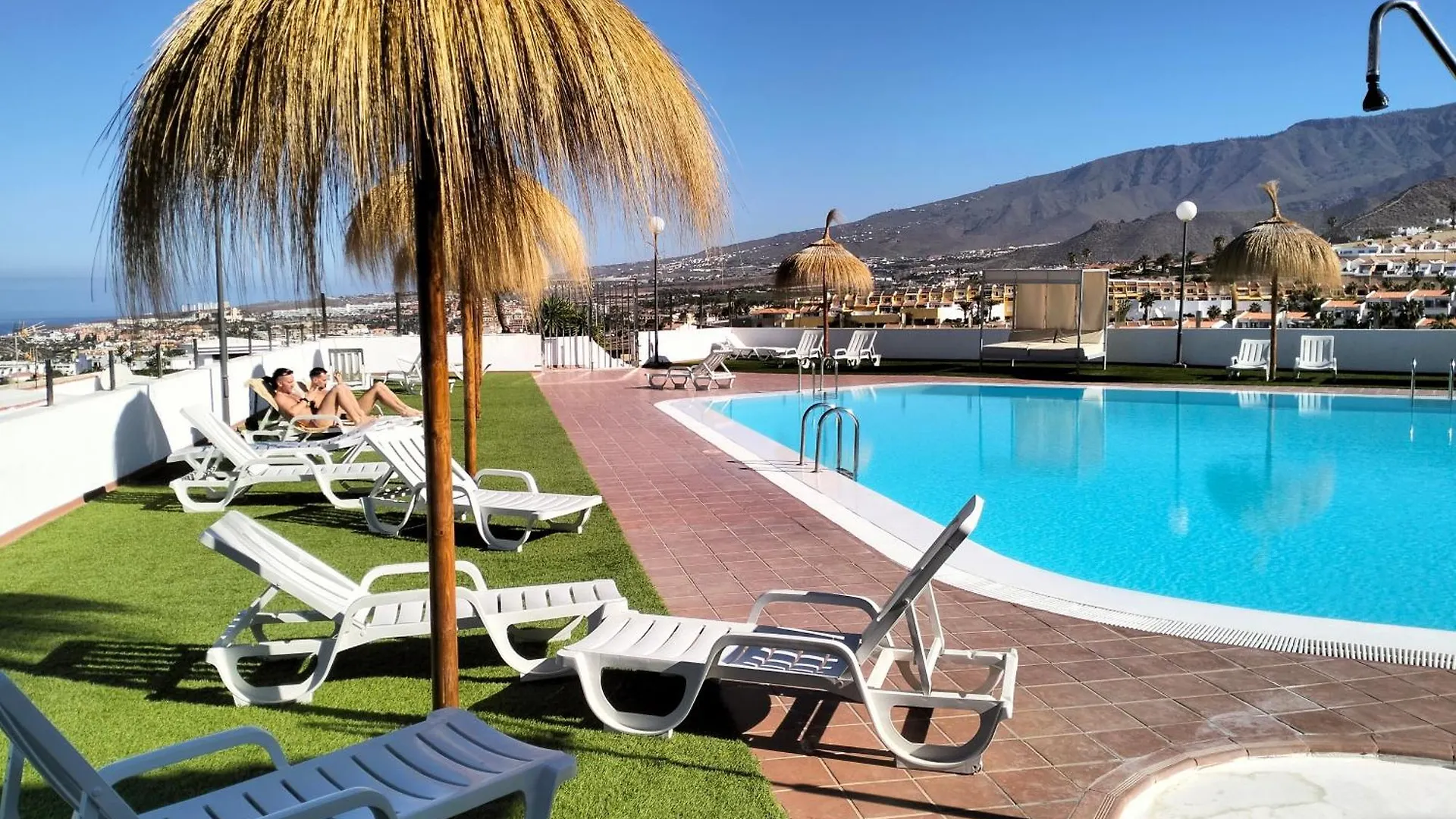 Island Village Holiday Tenerife アデヘ